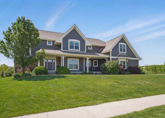 Property at 9012 NW 72nd Pl, Johnston, IA 50131, 5 beds, 4.5 baths