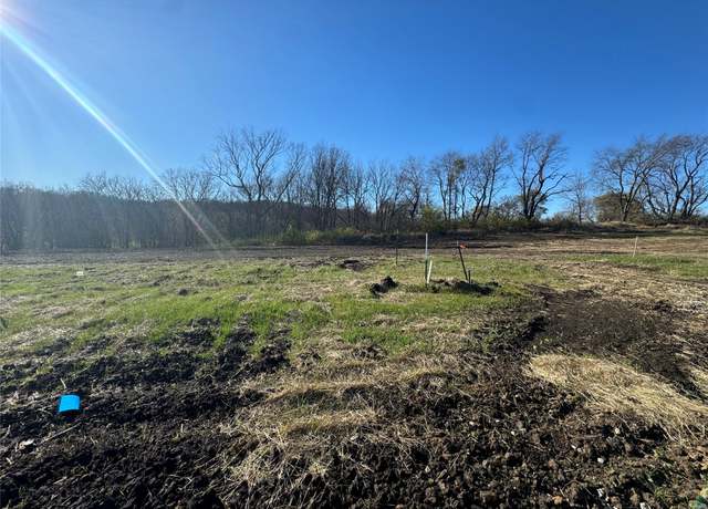 Property at 313 Walnut Dr, Norwalk, IA 50211
