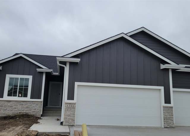 Property at 3231 NW 27th Cir, Ankeny, IA 50023, 4 beds, 3 baths