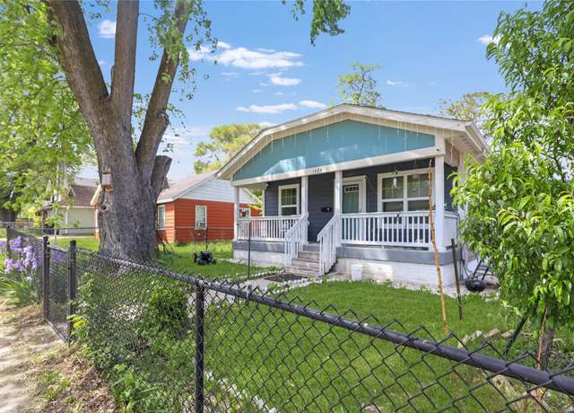 Property at 1424 Cleveland Ave, Des Moines, IA 50316, 4 beds, 1.5 baths