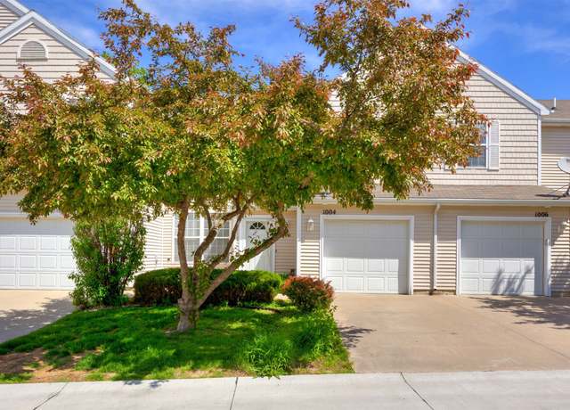 Property at 1004 NE Greenview Dr, Ankeny, IA 50021, 2 beds, 1.5 baths