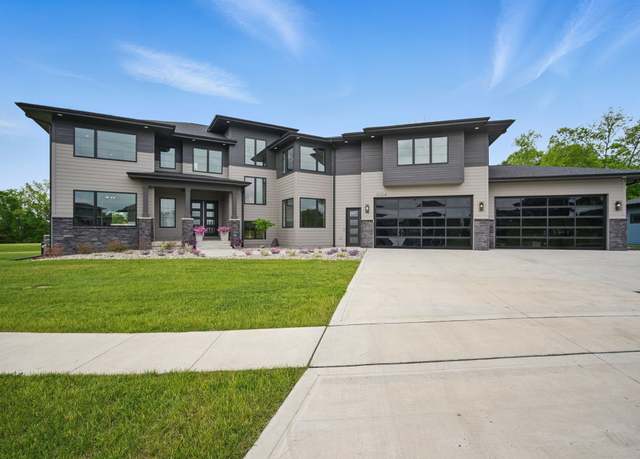 Property at 1004 NW Hugg Dr, Polk City, IA 50226, 6 beds, 5 baths