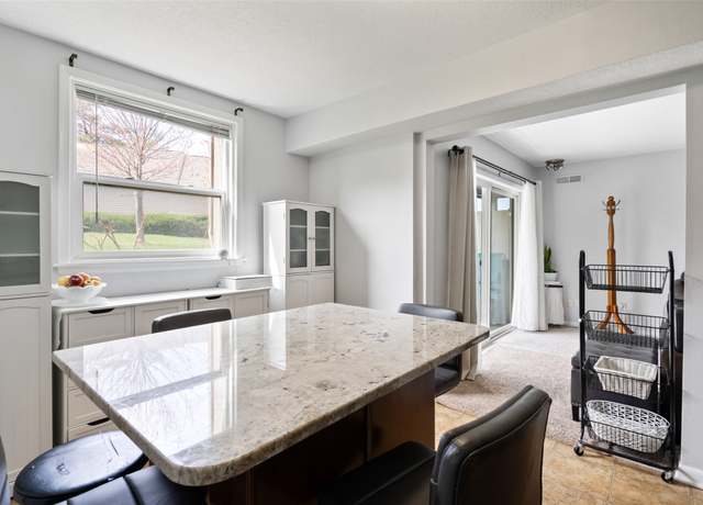 Property at 3405 Woodland Ave #27, West Des Moines, IA 50266, 1 bed, 1 bath