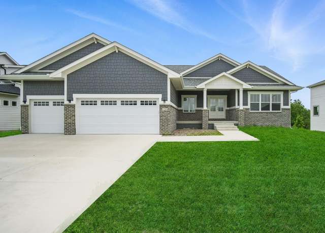 Property at 120 NW Alderleaf Dr, Waukee, IA 50263, 4 beds, 3 baths
