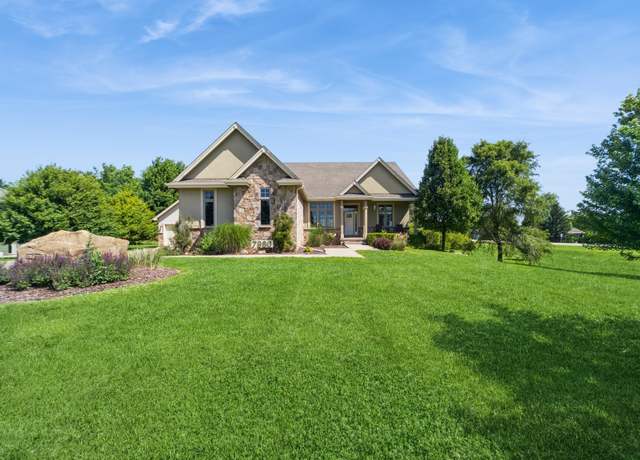 Property at 7980 NE 27th Ave, Altoona, IA 50009, 3 beds, 3.5 baths