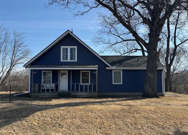 Property at 6785 SE Vandalia Dr, Pleasant Hill, IA 50327, 3 beds, 2 baths