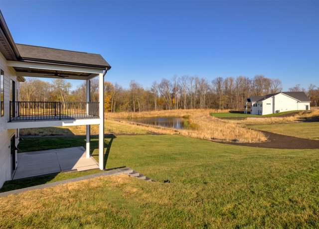 Property at 5301 175th St, Urbandale, IA 50323, 6 beds, 3 baths
