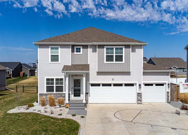 Property at 3216 NW Reinhart Dr, Ankeny, IA 50023, 4 beds, 2.5 baths