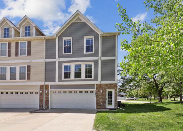 Property at 8302 Westown Pkwy #10001, West Des Moines, IA 50266, 2 beds, 1.5 baths