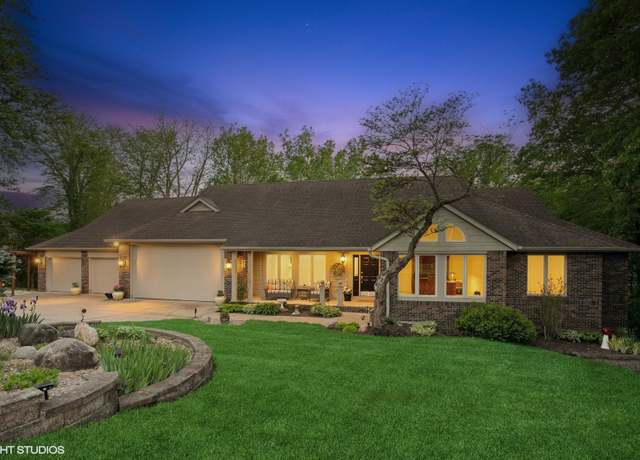 Property at 518 SW Nottingham Rd, Ankeny, IA 50023, 4 beds, 3.5 baths