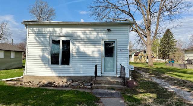 Photo of 217 Pennsylvania Ave, Story City, IA 50248