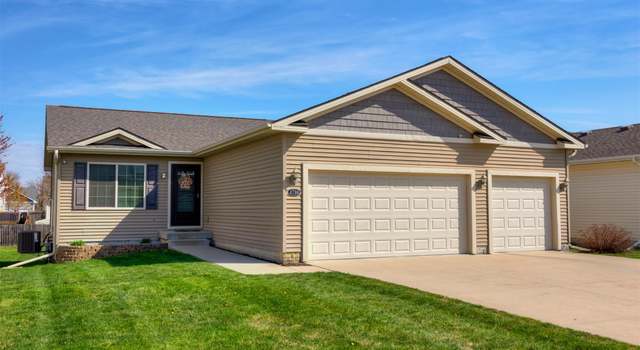 Photo of 4710 E Valdez Dr, Des Moines, IA 50317