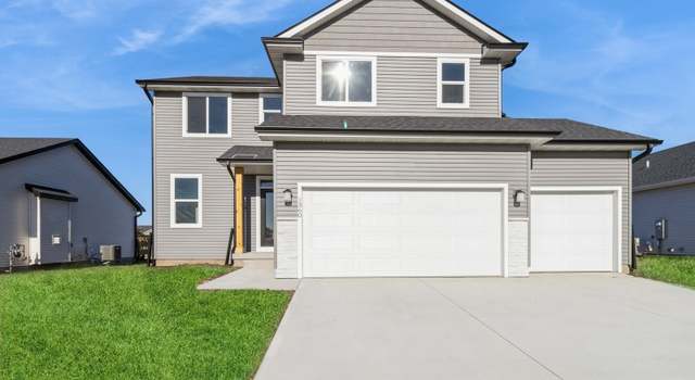 Photo of 1360 Cedar St, Waukee, IA 50263