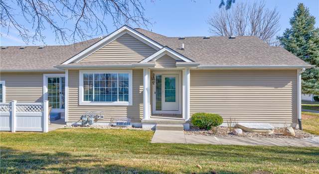 Photo of 9936 Country View Ln, Johnston, IA 50131