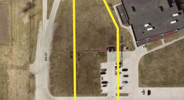 Photo of 3610 University Blvd, Ames, IA 50010