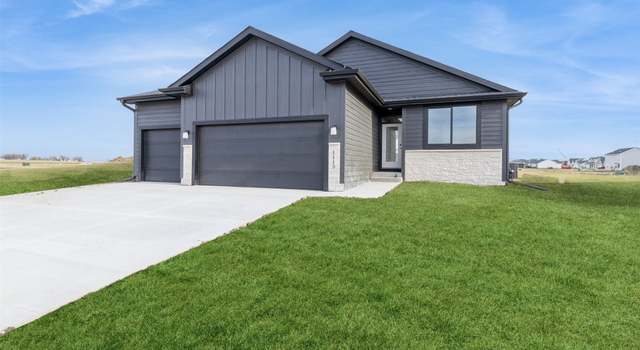Photo of 1113 Mulberry Dr NW, Bondurant, IA 50035