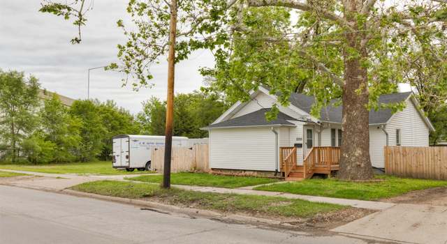 Photo of 1255 E 21st St, Des Moines, IA 50317