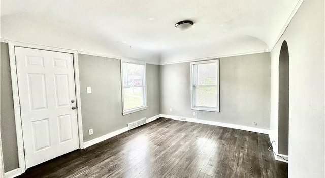 Photo of 3605 SW 9th St, Des Moines, IA 50315
