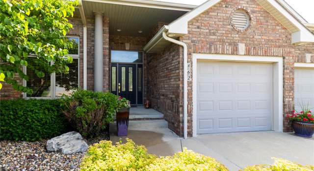 Photo of 862 Glen Oaks Ter, West Des Moines, IA 50266