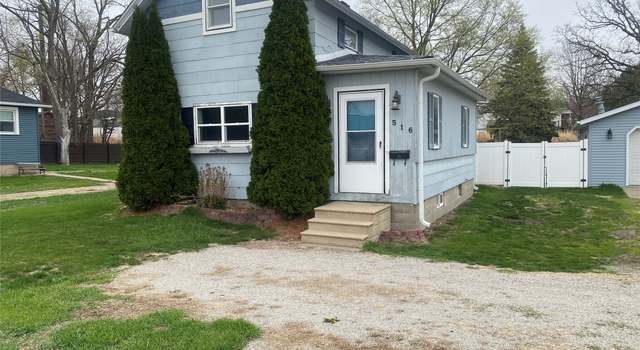 Photo of 516 West St, Grinnell, IA 50112