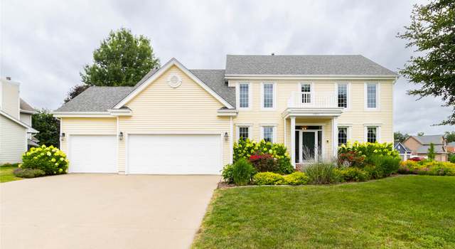 Photo of 13303 Rocklyn Dr, Urbandale, IA 50323