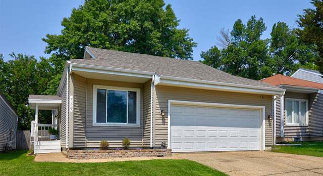 Photo of 736 Knolls Ct, West Des Moines, IA 50265