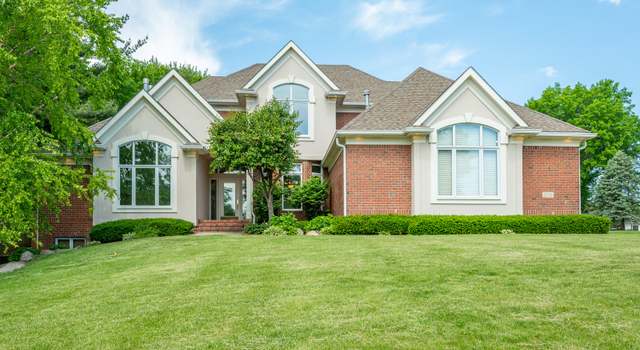 Photo of 3106 Southern Hills Dr, Des Moines, IA 50321