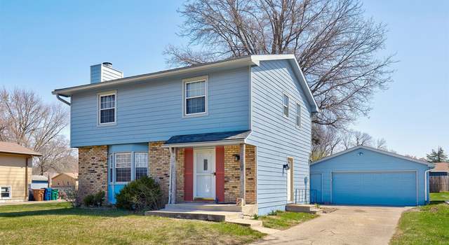 Photo of 4405 71st St, Urbandale, IA 50322