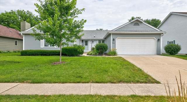 Photo of 4301 Stonebridge Rd, West Des Moines, IA 50265