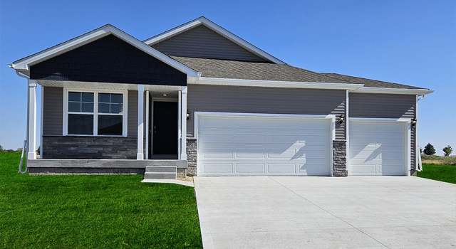 Photo of 5512 NE Sienna Dr, Ankeny, IA 50021