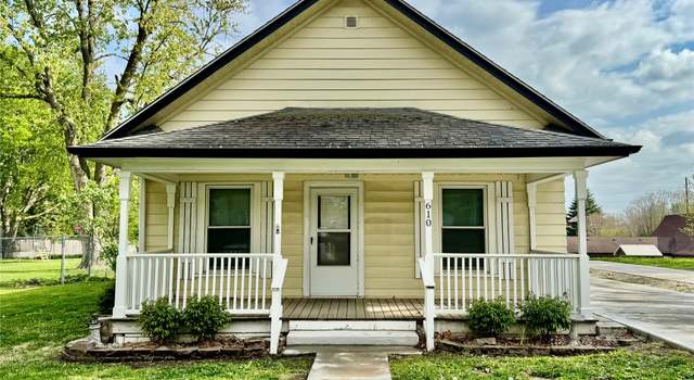Photo of 610 School St, Carlisle, IA 50047