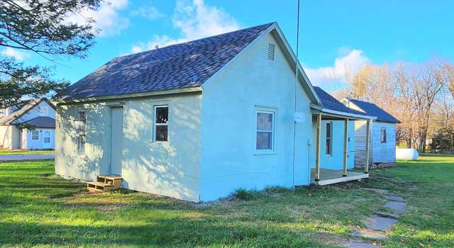 Photo of 400 W 2nd St, Dawson, IA 50066