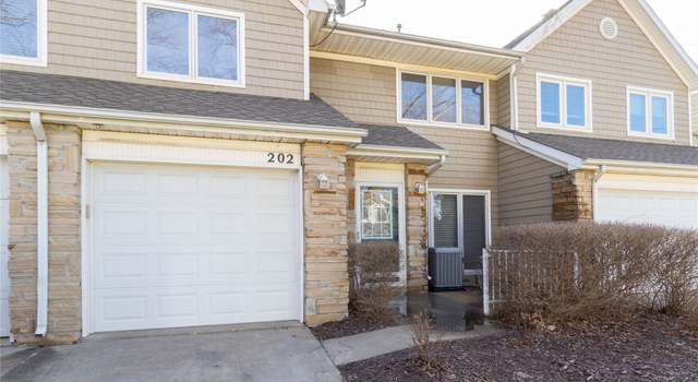 Photo of 811 Burr Oaks Dr #202, West Des Moines, IA 50266