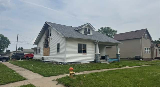 Photo of 713 W Main St, Knoxville, IA 50138