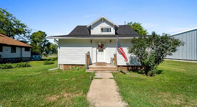 Photo of 114 School St, Orient, IA 50858