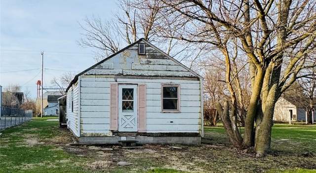 Photo of 710 Dallas St, Dexter, IA 50070