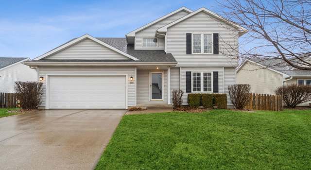 Photo of 130 Terrace Dr, Waukee, IA 50263