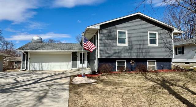 Photo of 318 26th Ave Ave S, Clear Lake, IA 50428