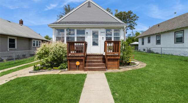 Photo of 2402 Elizabeth Ave, Des Moines, IA 50317