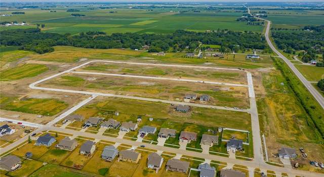 Photo of 509 Walnut Dr, Huxley, IA 50124