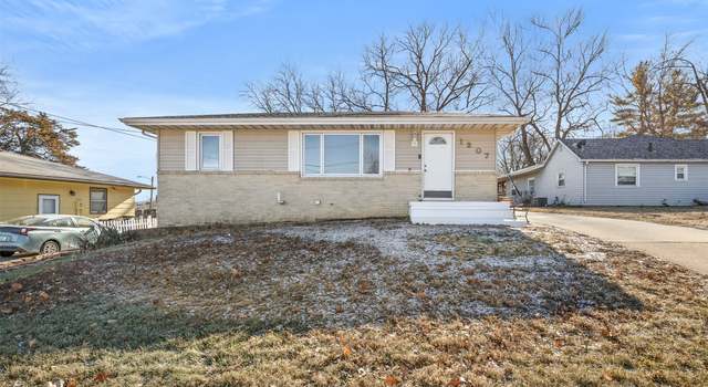 Photo of 1207 E Watrous Ave, Des Moines, IA 50315