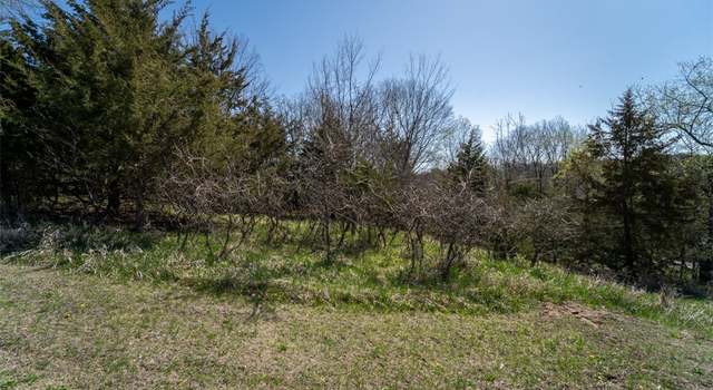 Photo of 8484 Lakeshore Dr, Dexter, IA 50070