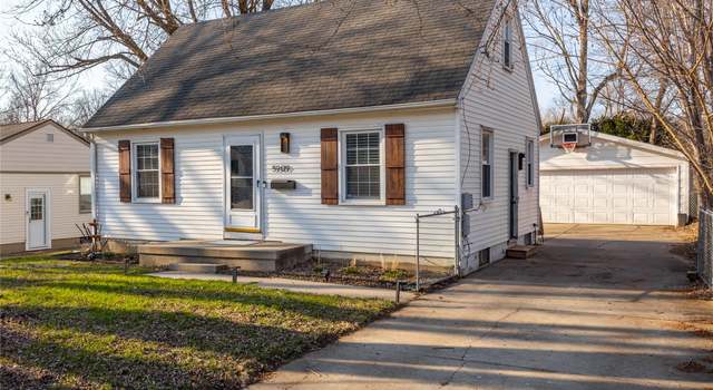 Photo of 5909 Clark St, Des Moines, IA 50311