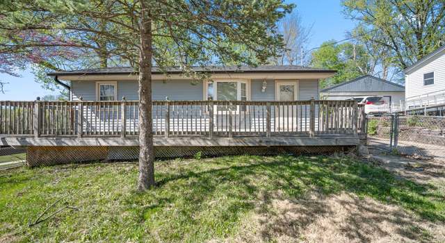 Photo of 1229 Kenyon Ave, Des Moines, IA 50315