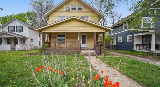 Photo of 1062 38th St, Des Moines, IA 50311