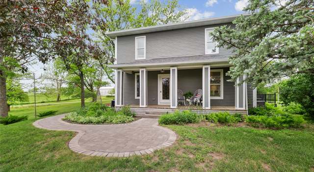 Photo of 1741 Pitzer Rd, Earlham, IA 50072