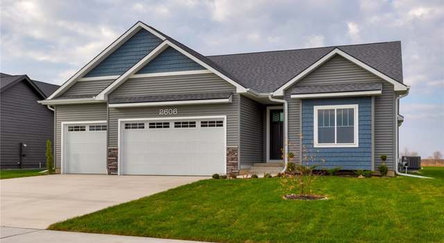 Photo of 2606 NW Boulder Point Pl, Ankeny, IA 50023