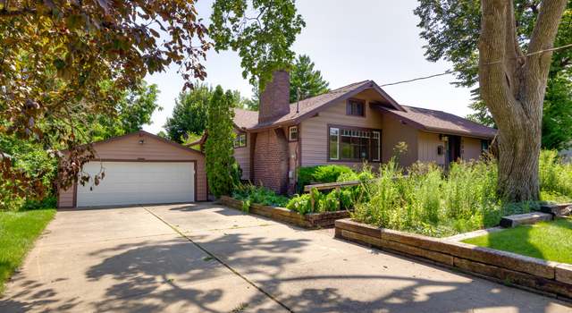 Photo of 2801 61st St, Des Moines, IA 50322