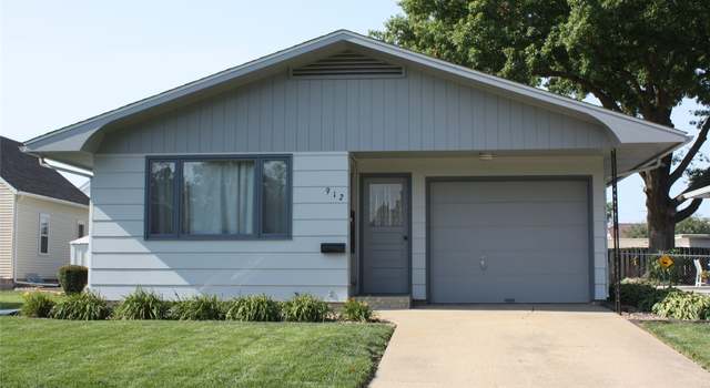 Photo of 912 Franklin St, Pella, IA 50219