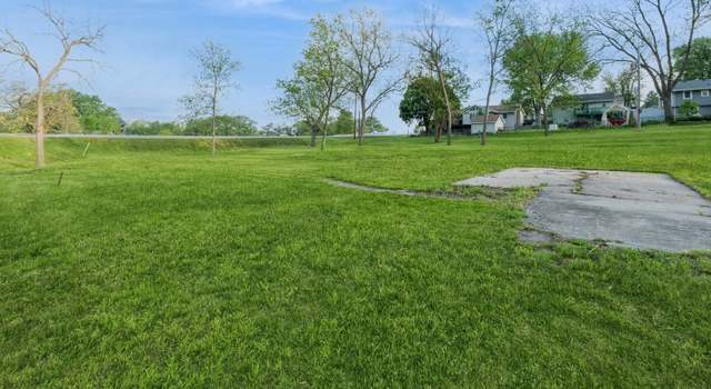 Photo of 103 Elm St, De Soto, IA 50069